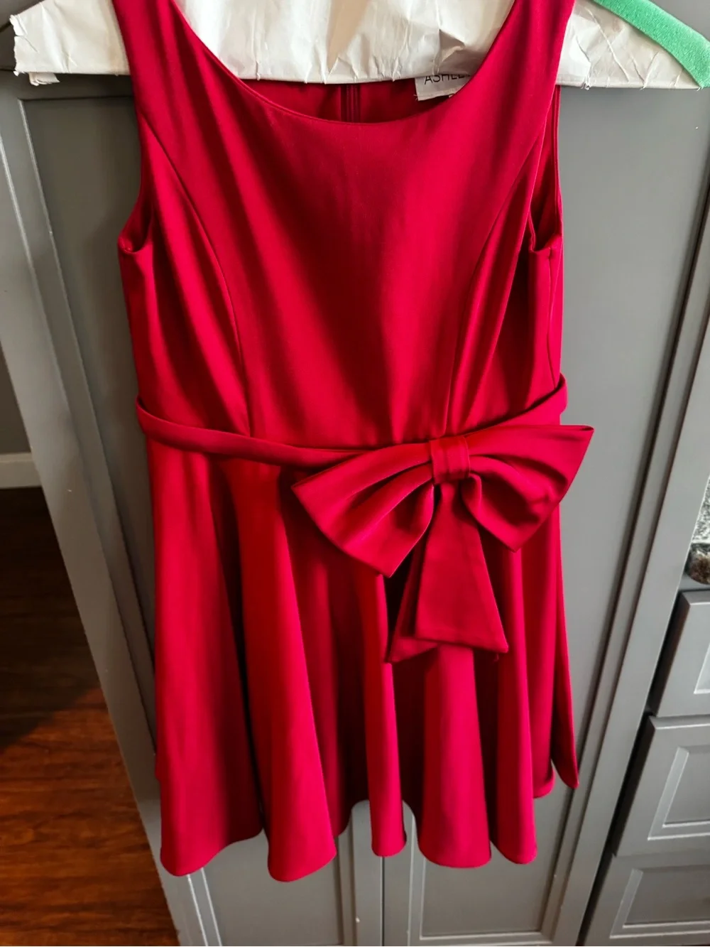 Ashley Lauren Classic Red Sleeveless Bow-Accent Girls Dress